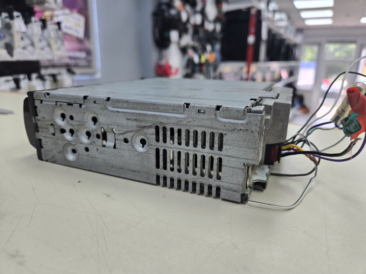 Автомагнитола Pioneer DEH-8300SD