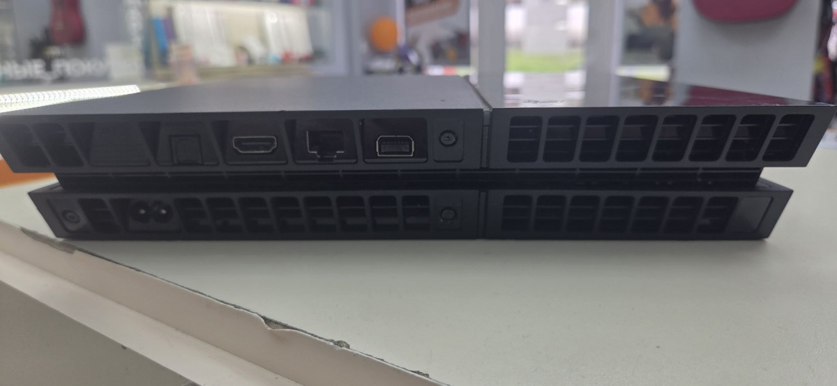 Игровая приставка PlayStation 4 FAT 1Tb
