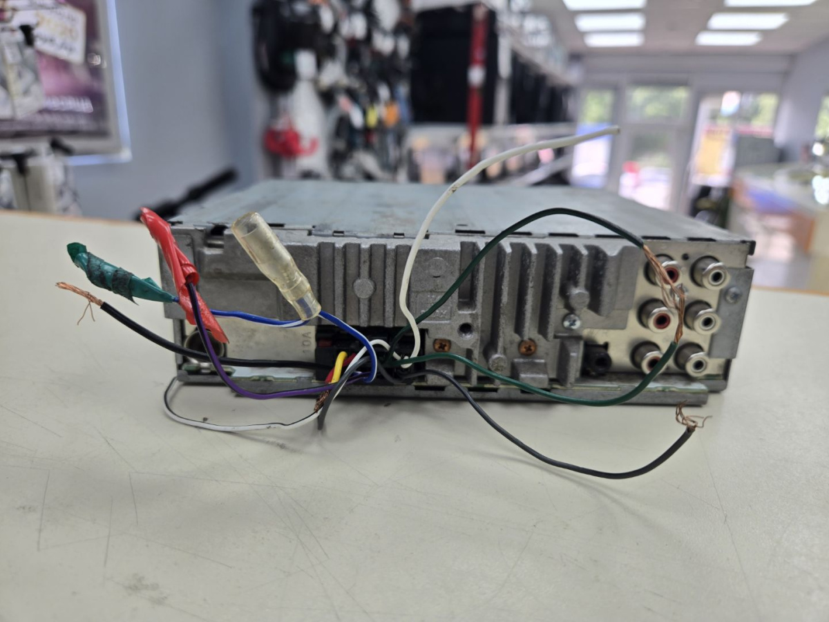 Автомагнитола Pioneer DEH-8300SD