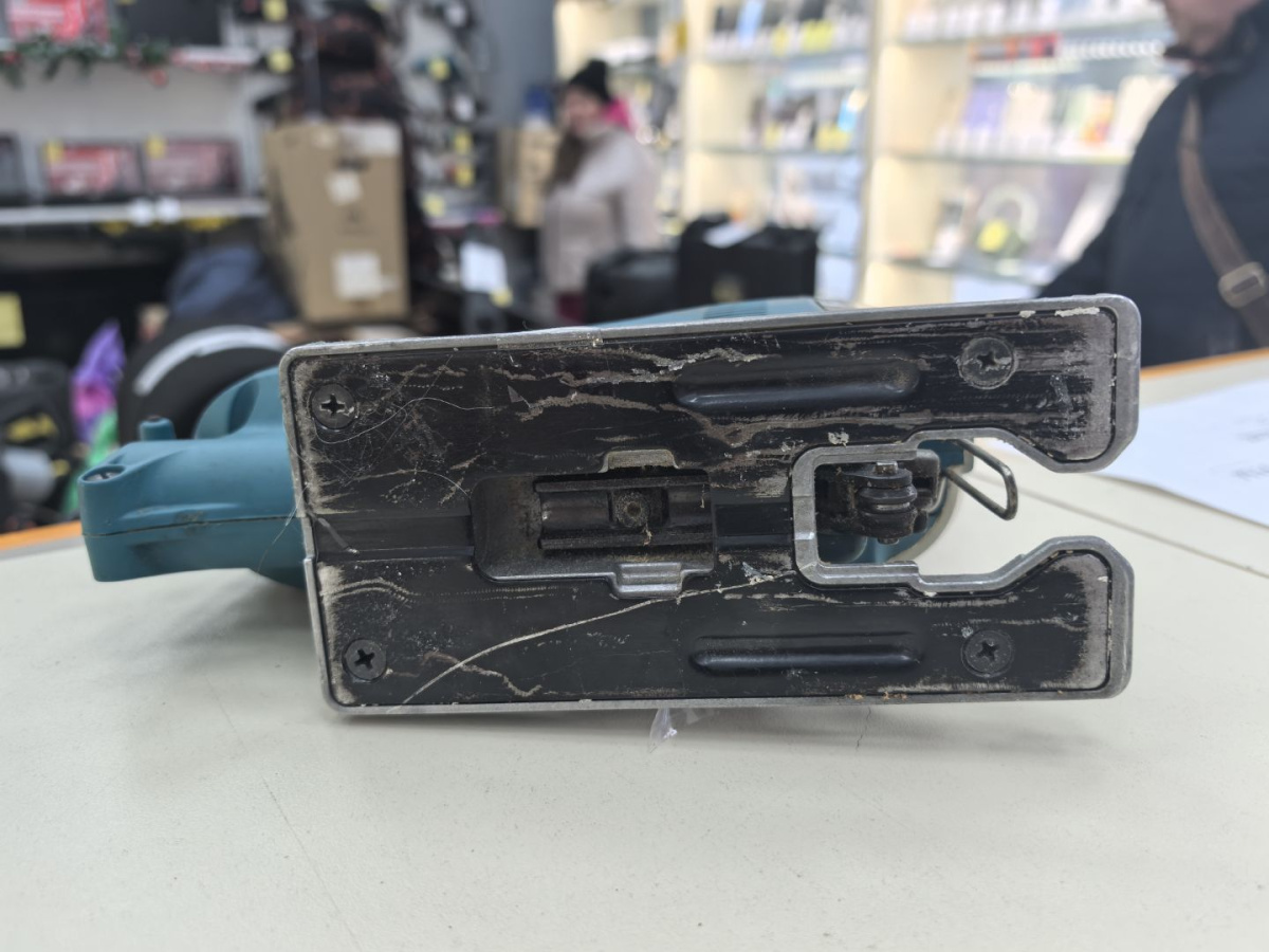 Лобзик Makita 4329