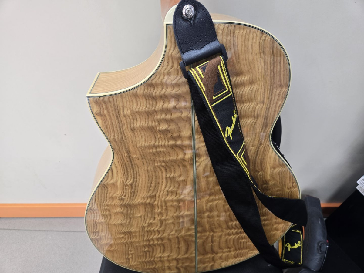 Гитара акустическая Ibanez EW2012ASE