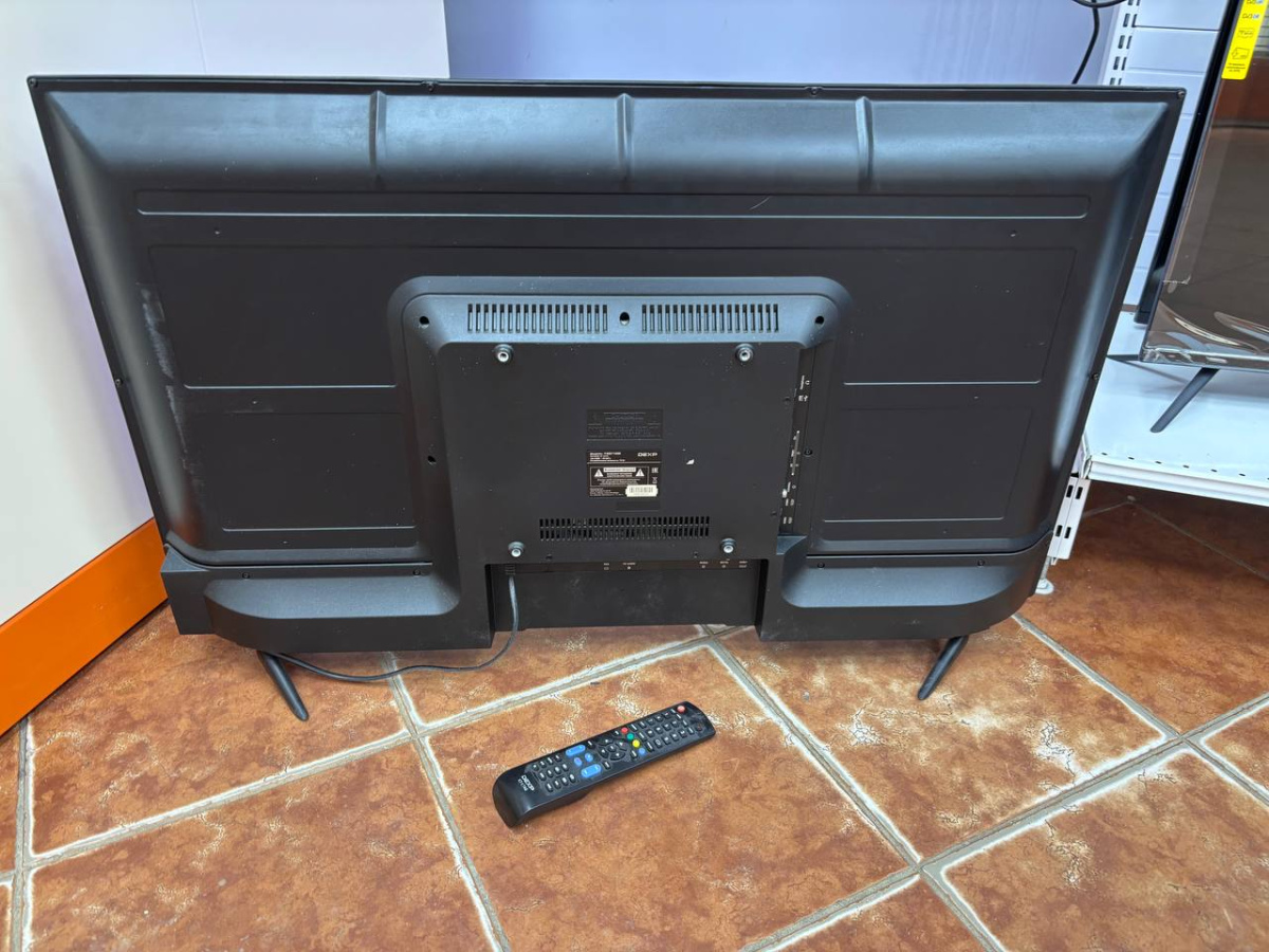 LED Телевизор Dexp F40D7100M