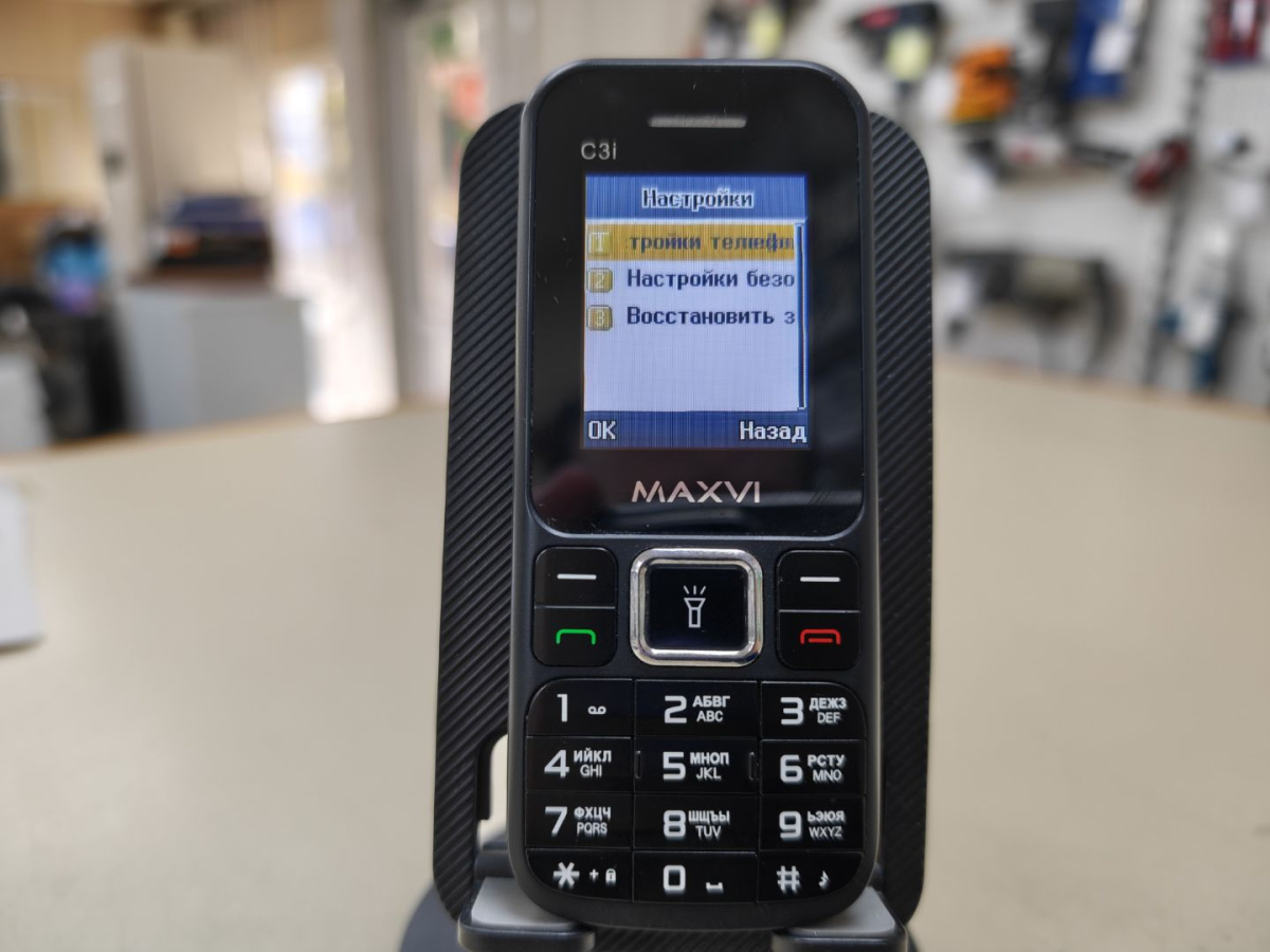 Мобильный телефон Maxvi C3i