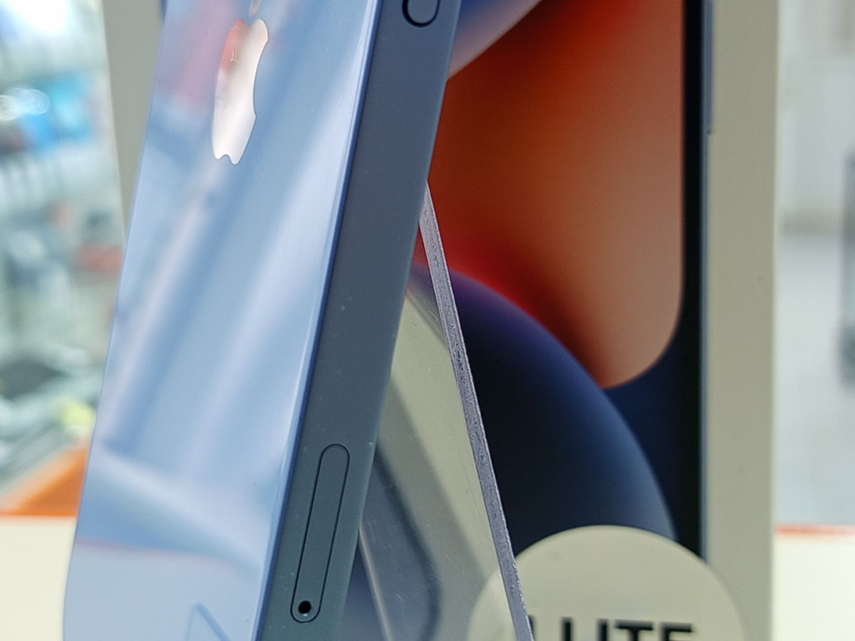 Смартфон Apple Iphone 14 128Gb