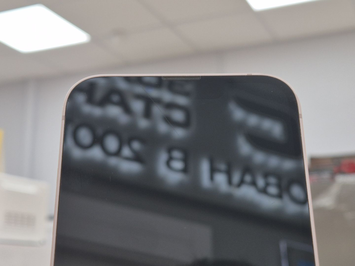 Смартфон Apple iPhone 13 128Gb