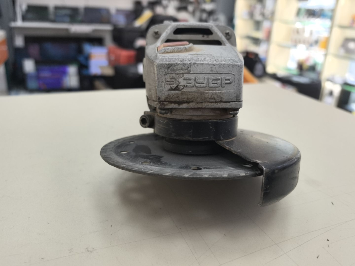 Угловая шлифмашина Зубр 125-800 М3