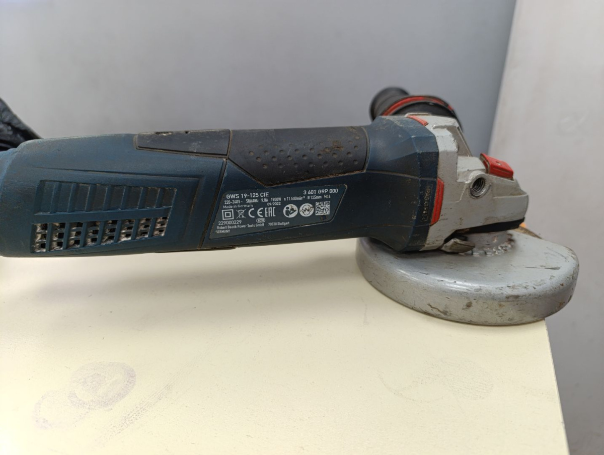 Угловая шлифмашина Bosch GWS 19-125