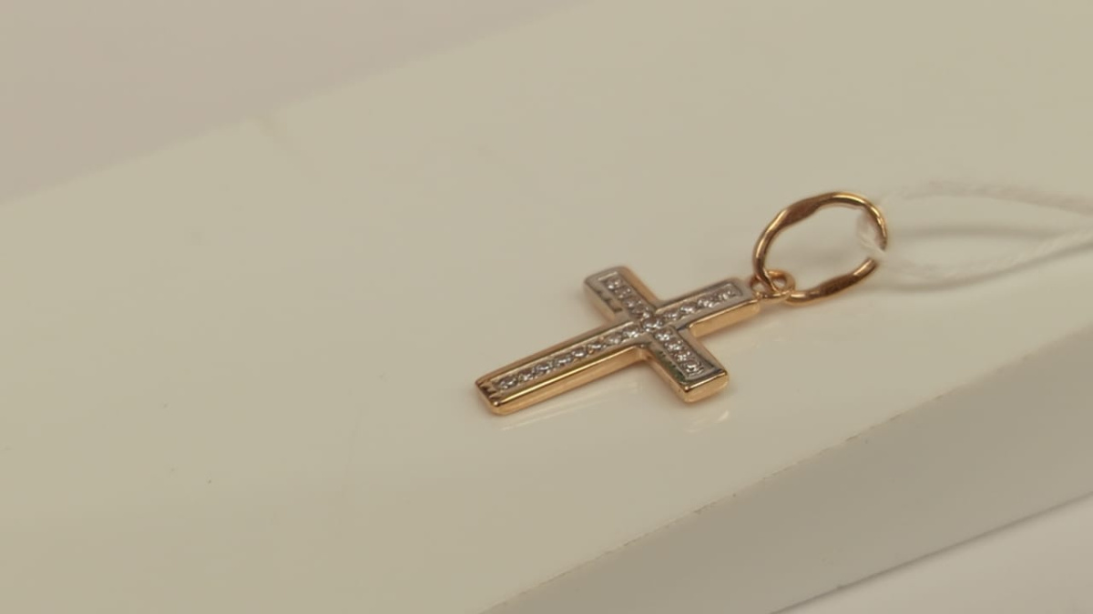 ПОДККИ585 ПОДВЕСКА КРЕСТ С КАМНЯМИ (Au 585)