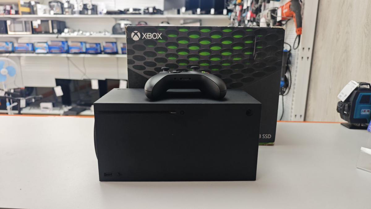 Игровая приставка Xbox Series X 1Tb
