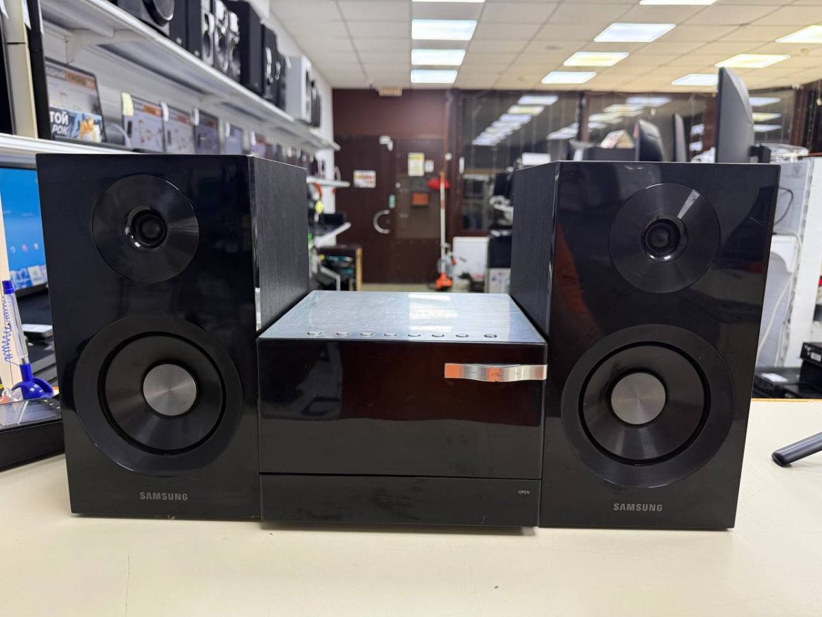 Музыкальный центр Samsung D-530D