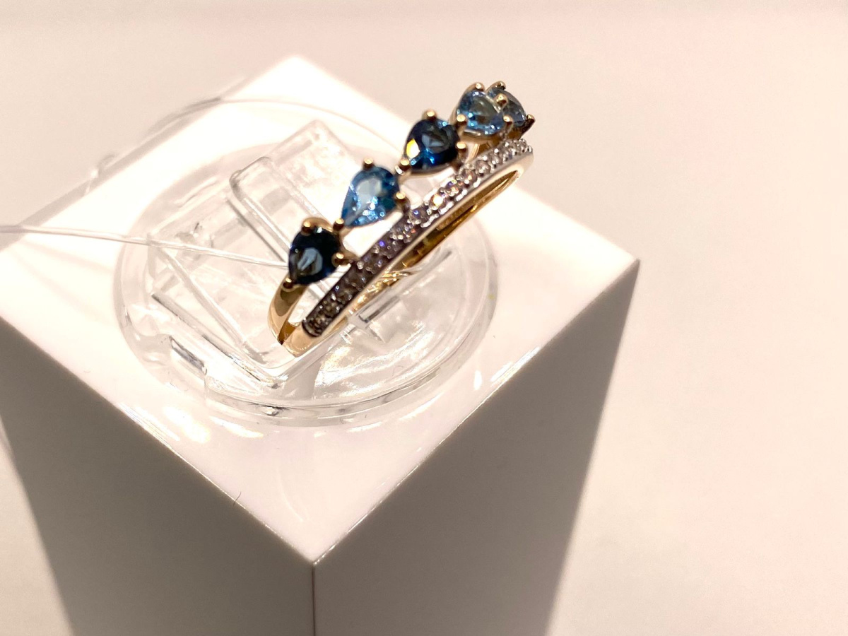 КОЛЬЦО С КАМНЯМИ (Au 585)