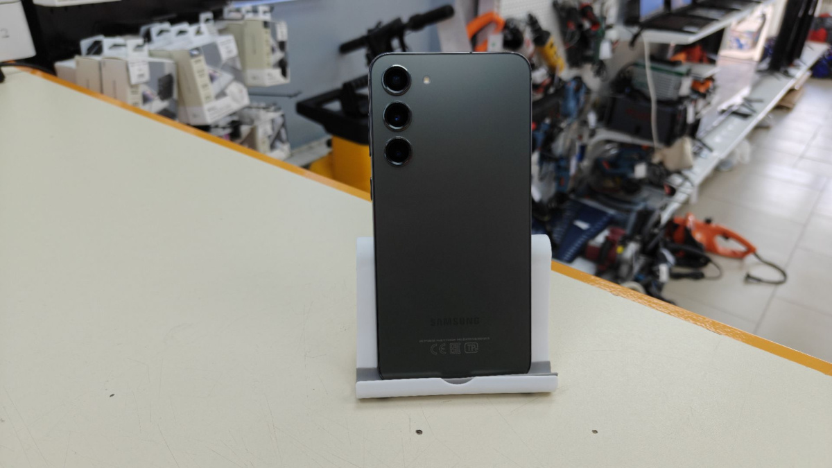 Смартфон Samsung Galaxy S23+ 8/256