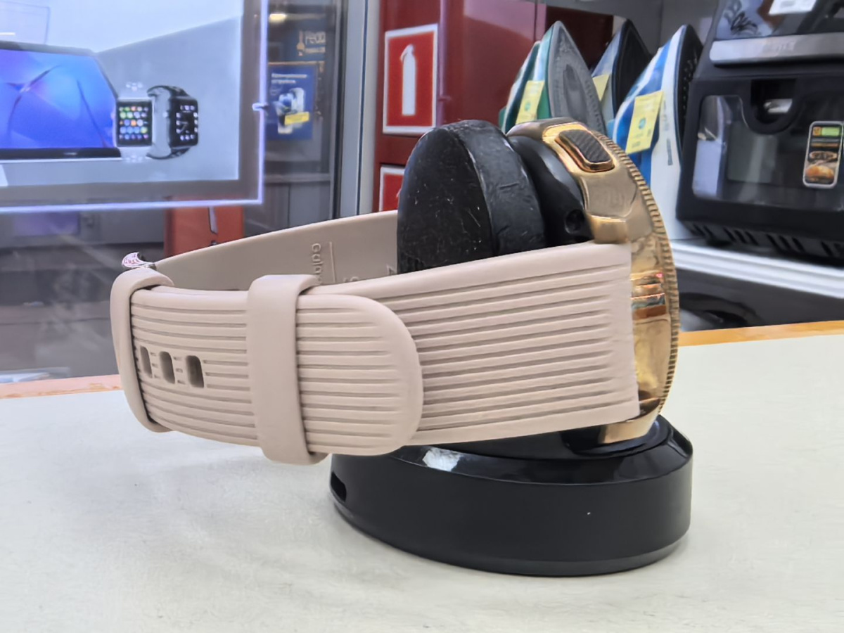 Смарт-часы Samsung Galaxy Watch SM-R810