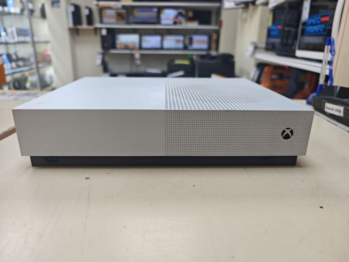 Игровая приставка Xbox One S Digital Edition 500Gb
