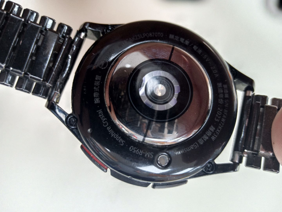 Смарт-часы Samsung Galaxy Watch 6 47mm classic