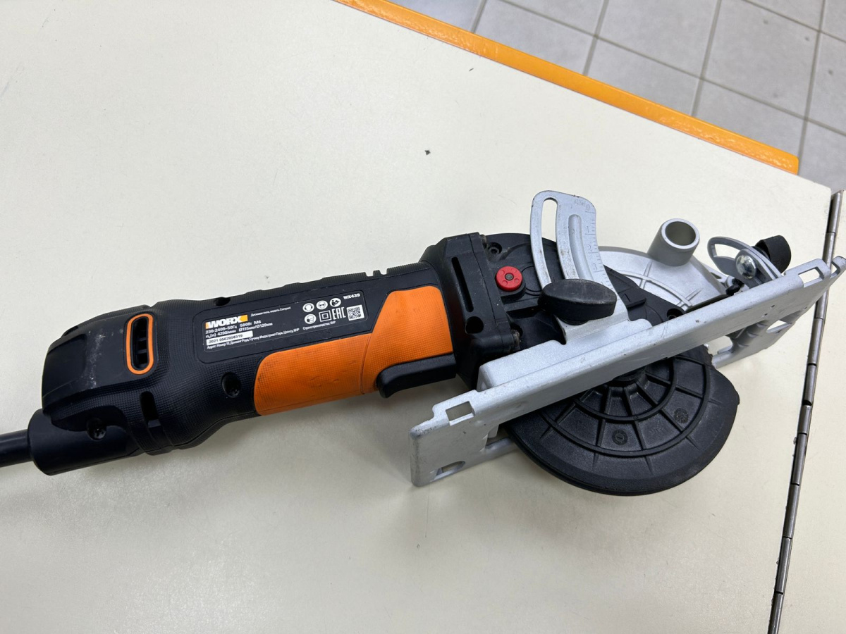 Дисковая пила Worx WX439