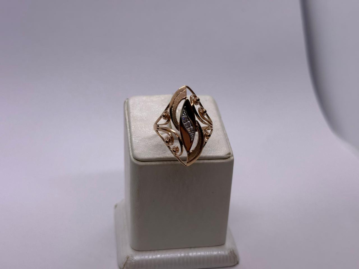 КОЛЬЦО С КАМНЯМИ (Au 585)