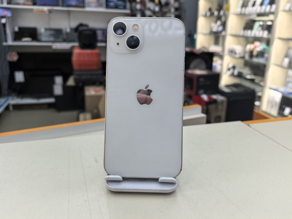 Смартфон Apple iPhone 13 128Gb