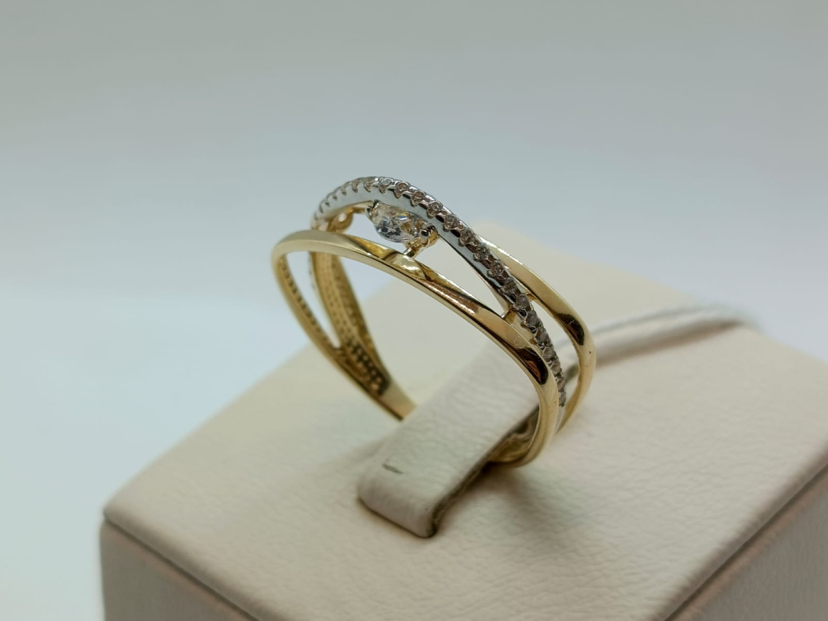 КОЛЬЦО С КАМНЯМИ (Au 585)