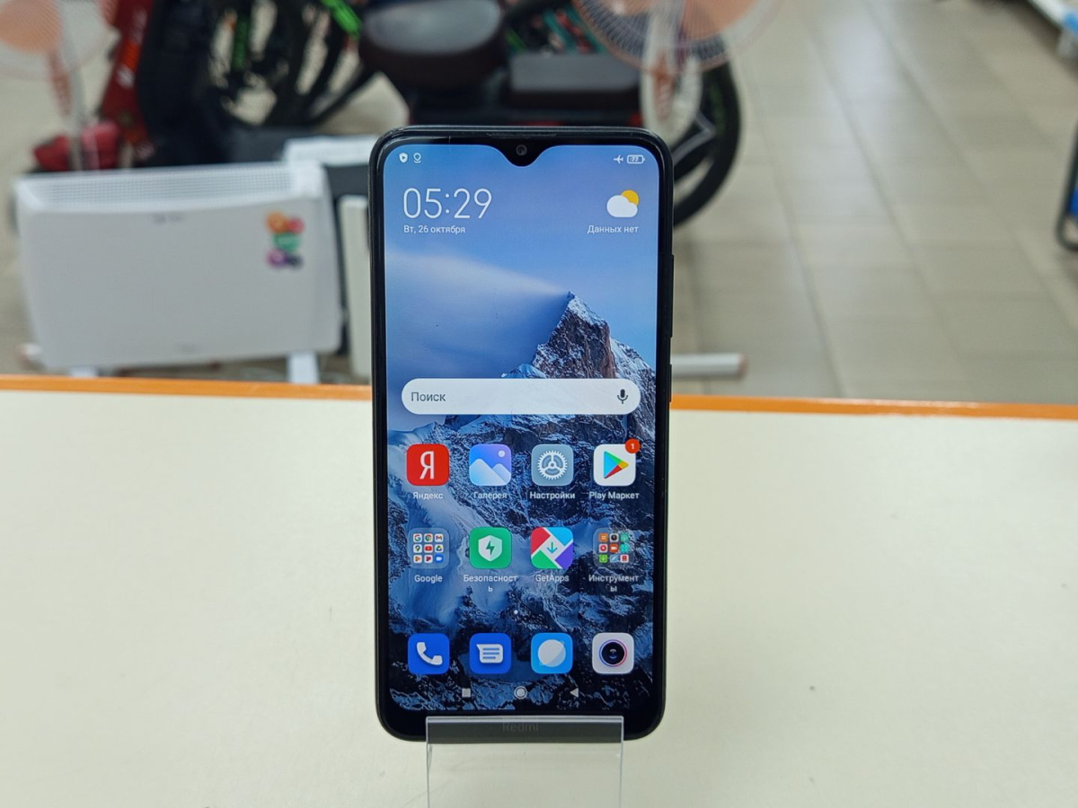 Смартфон Xiaomi Redmi 8 3/32
