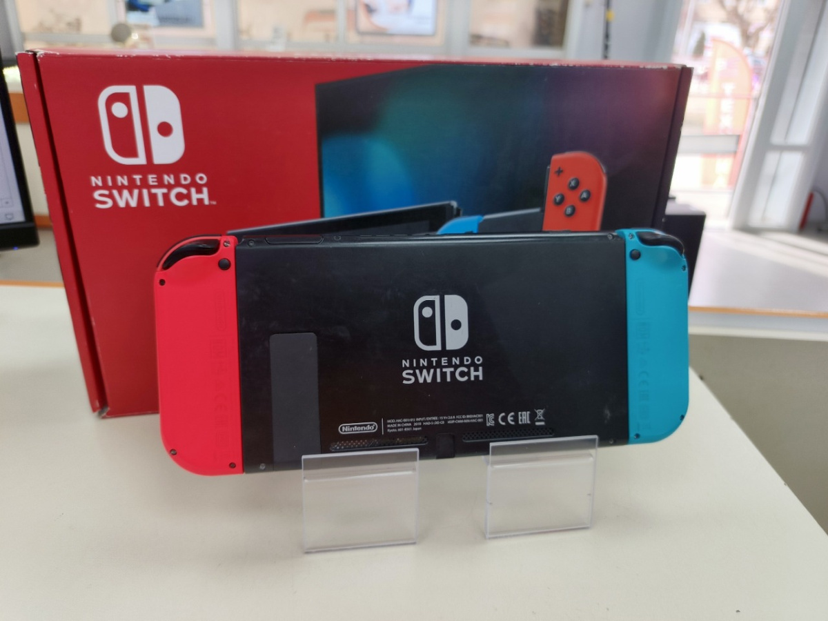 Игровая приставка Nintendo Switch