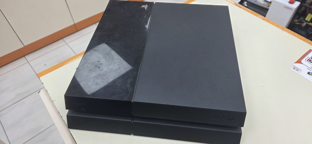 Игровая приставка PlayStation 4 FAT 1Tb