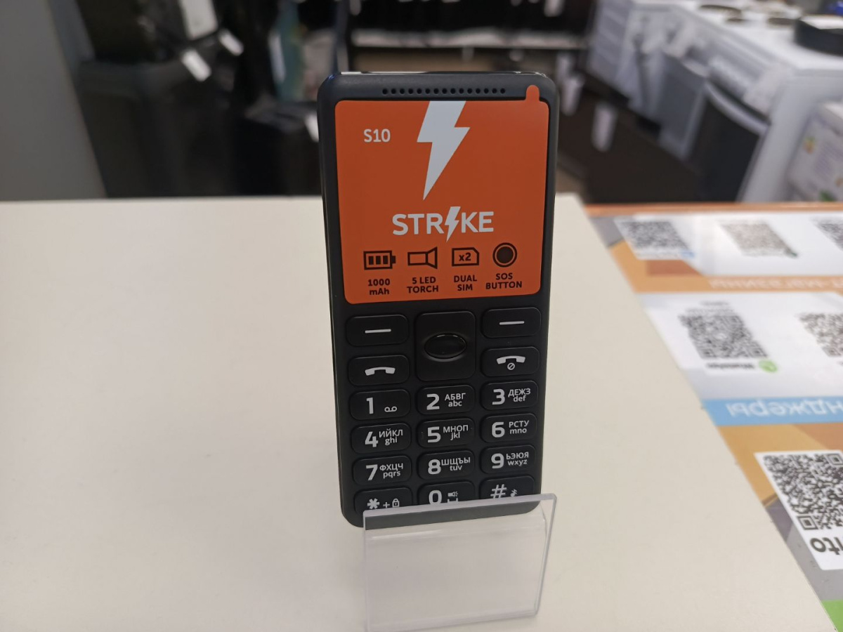 Мобильный телефон Strike S10