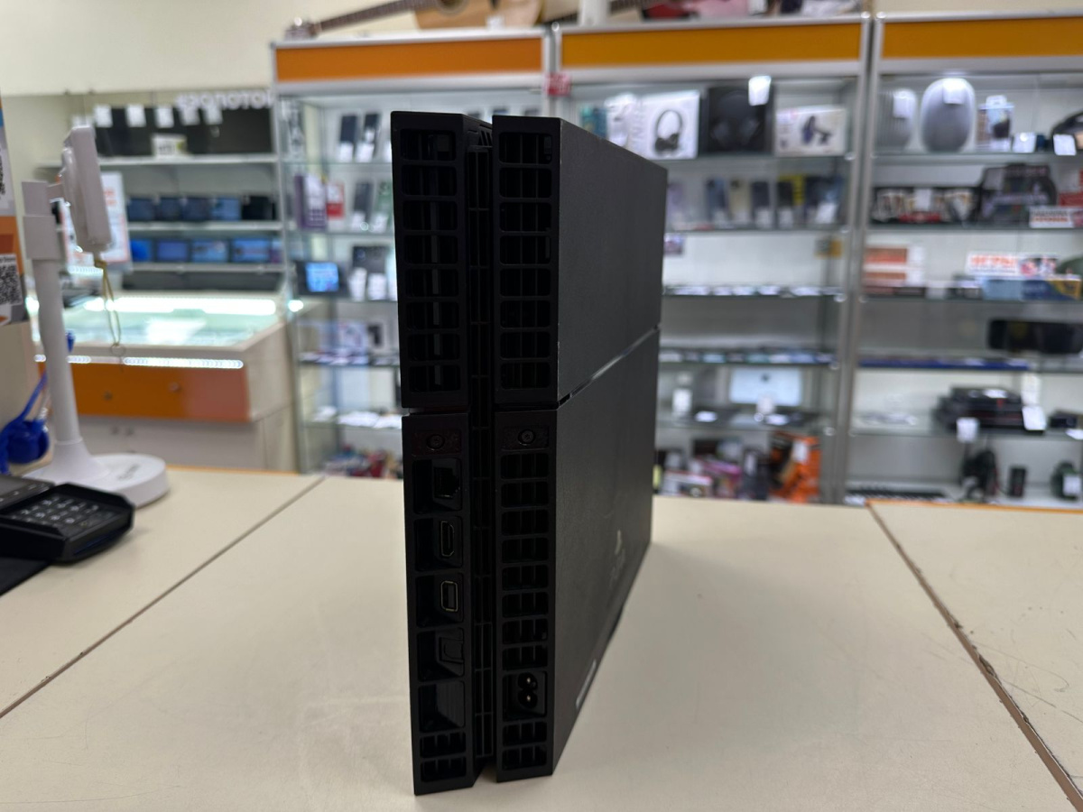Игровая приставка PlayStation 4 FAT 500GB