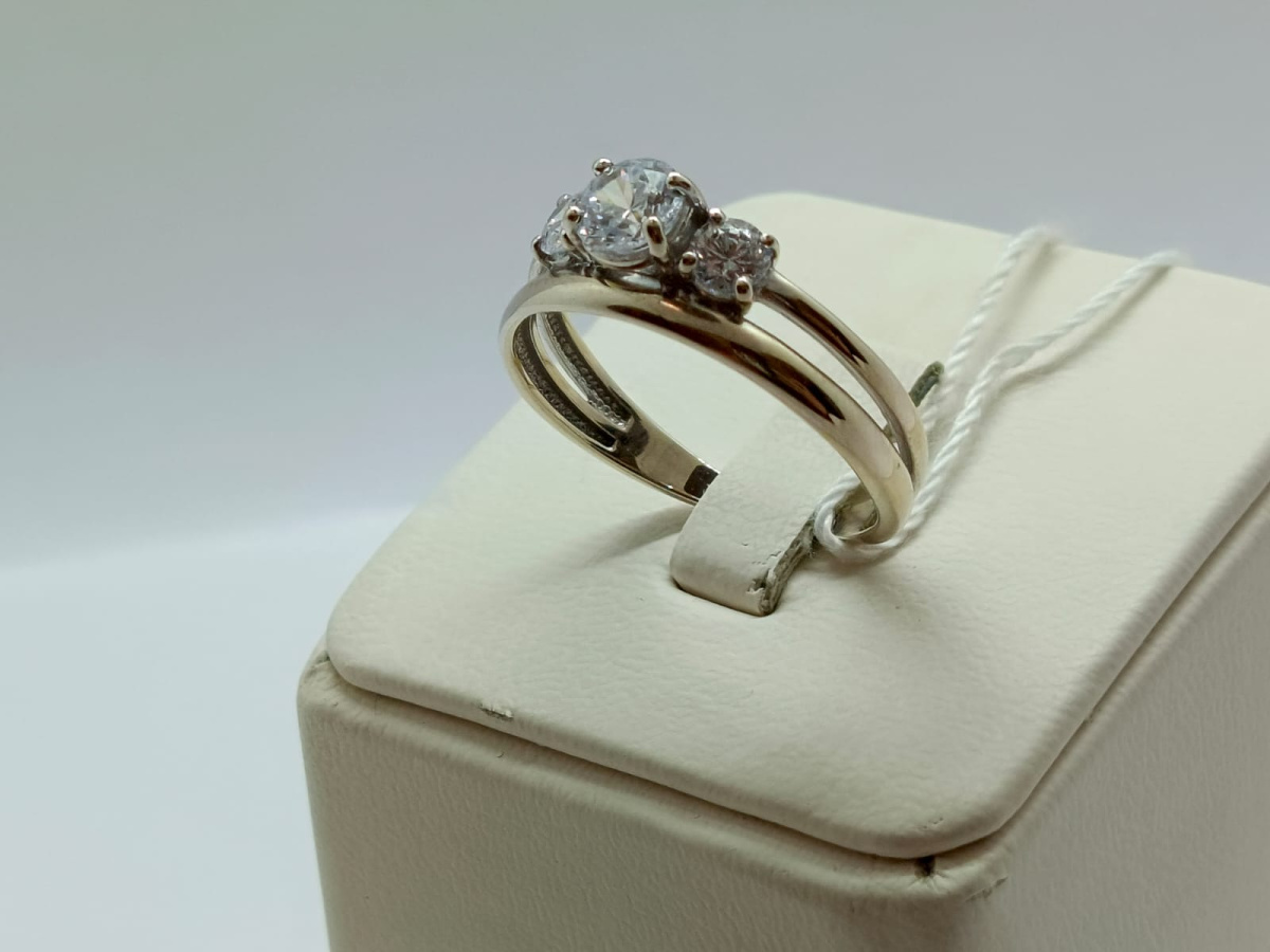 КОЛЬЦО С КАМНЯМИ (Au 585)