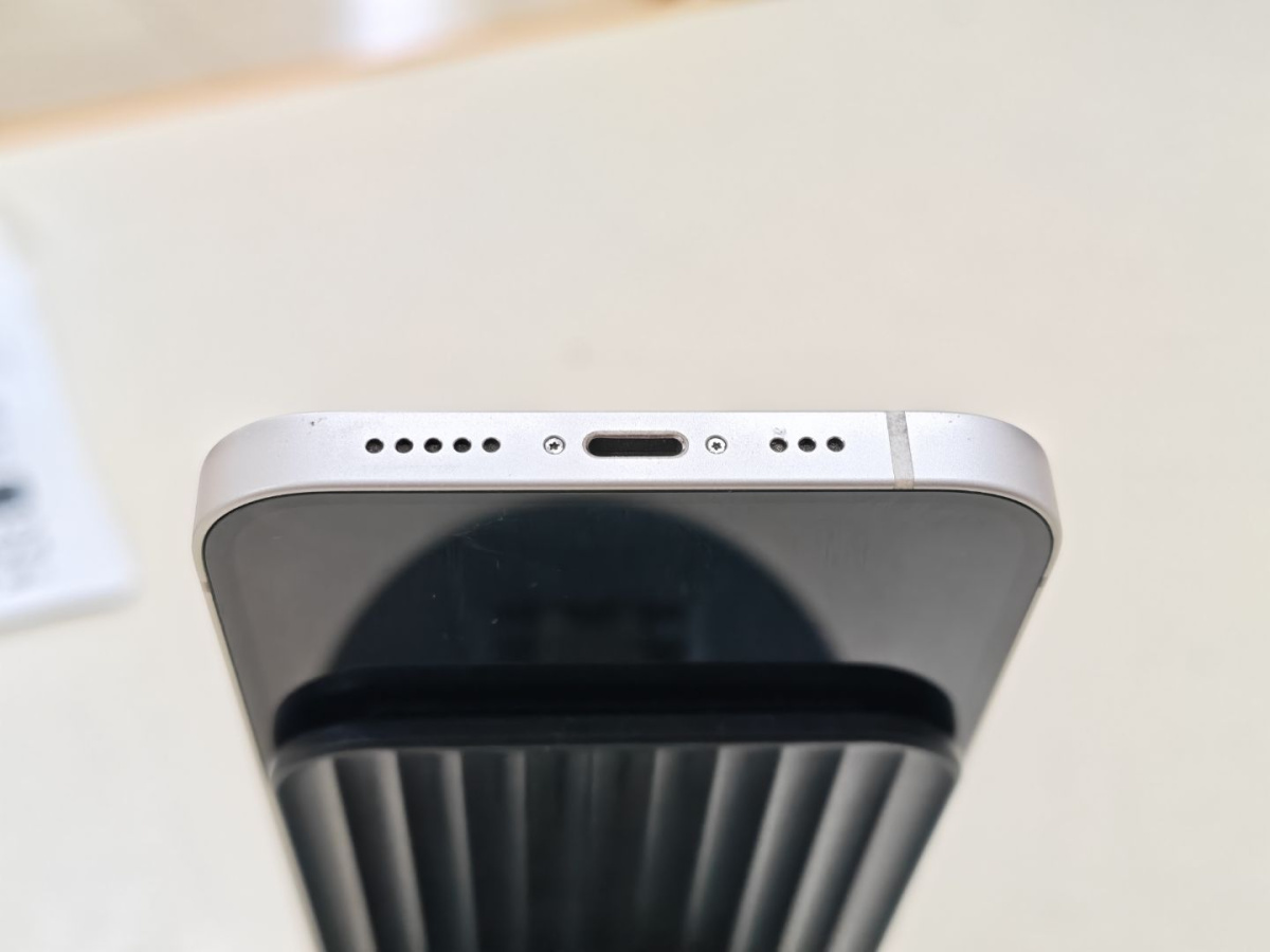 Смартфон Apple iPhone 12 64Gb