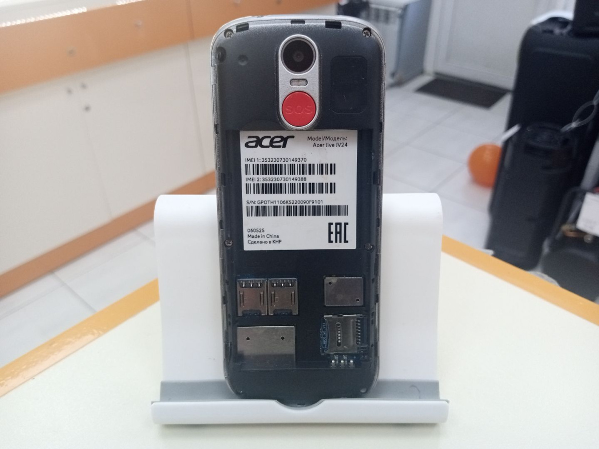 Смартфон Acer E110
