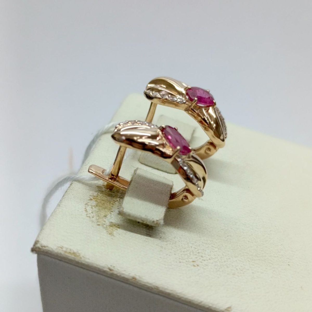 СКМИ585 СЕРЬГИ С КАМНЯМИ (Au 585)