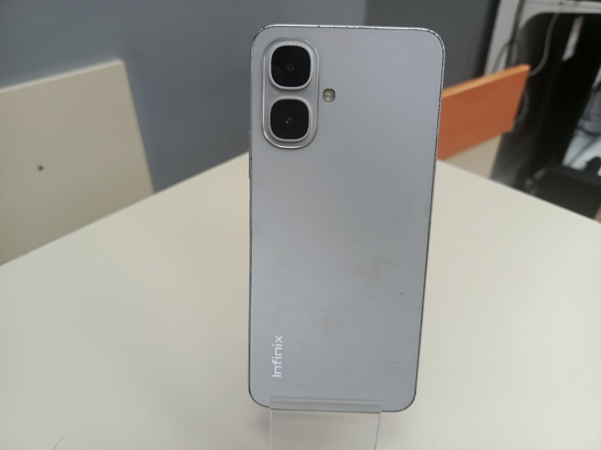 Смартфон Infinix Smart 10 3/64
