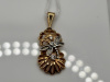 ПОДКМИ585 ПОДВЕСКА С КАМНЯМИ (Au 585)