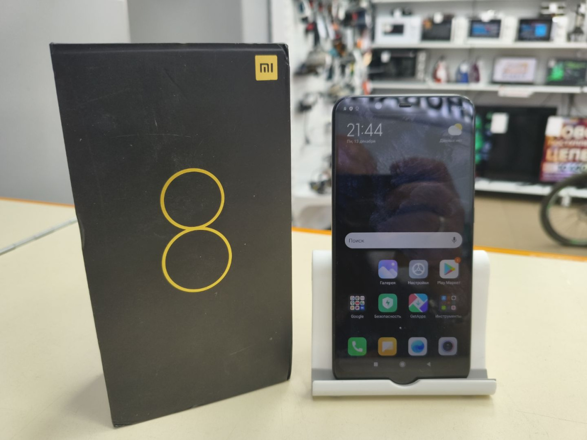 Смартфон Xiaomi Mi 8 6/64