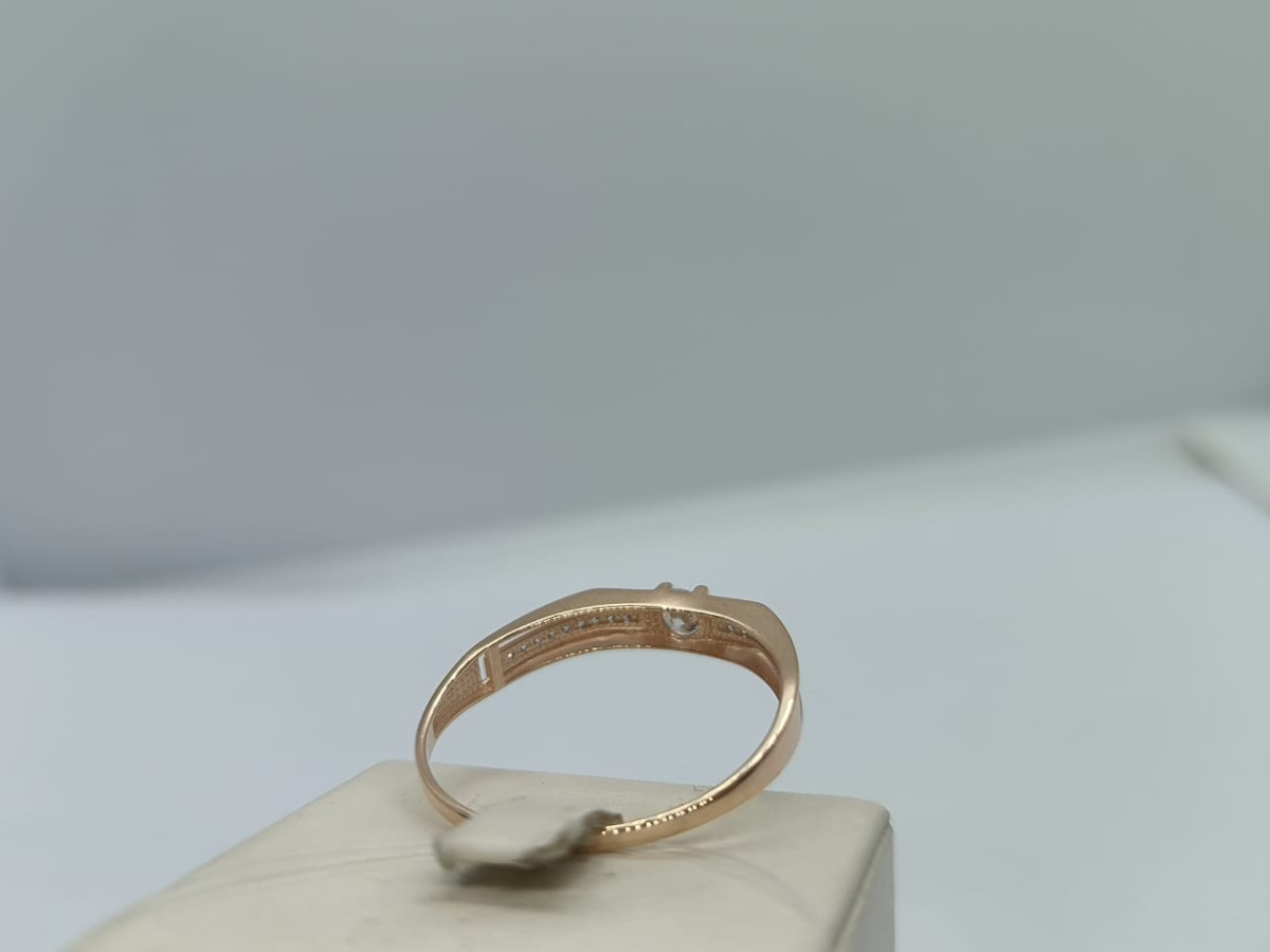 КОЛЬЦО С КАМНЯМИ (Au 585)