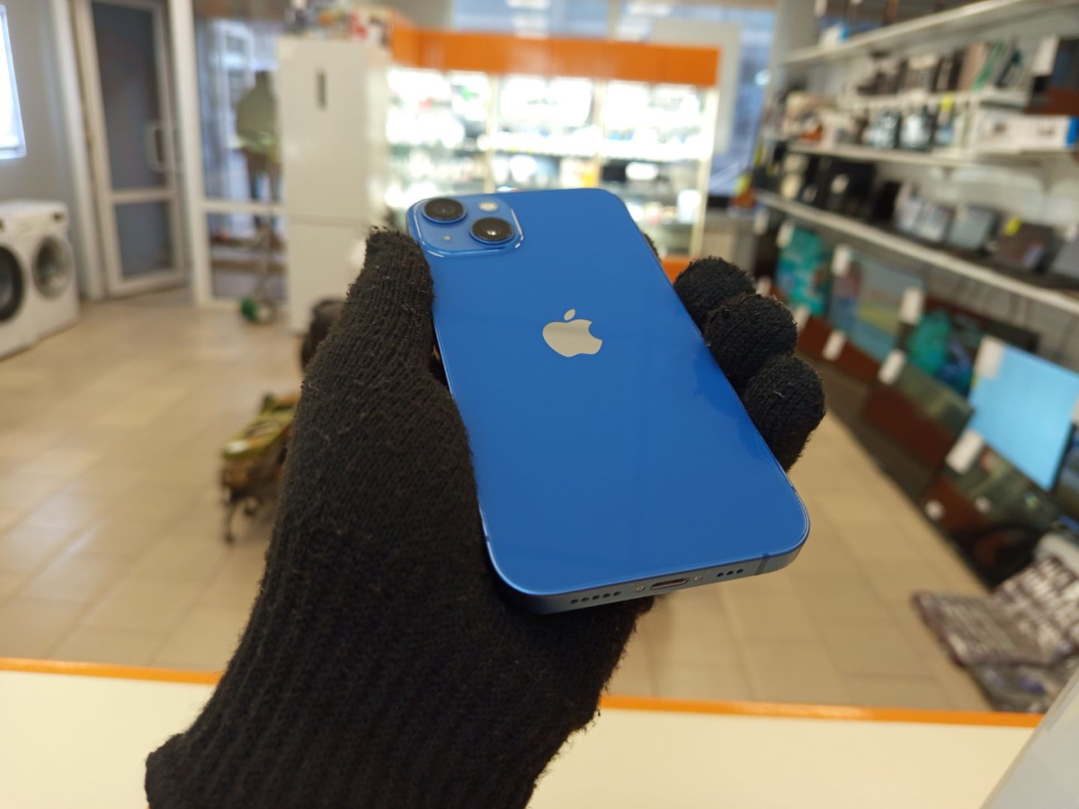 Смартфон Apple iPhone 13 128Gb