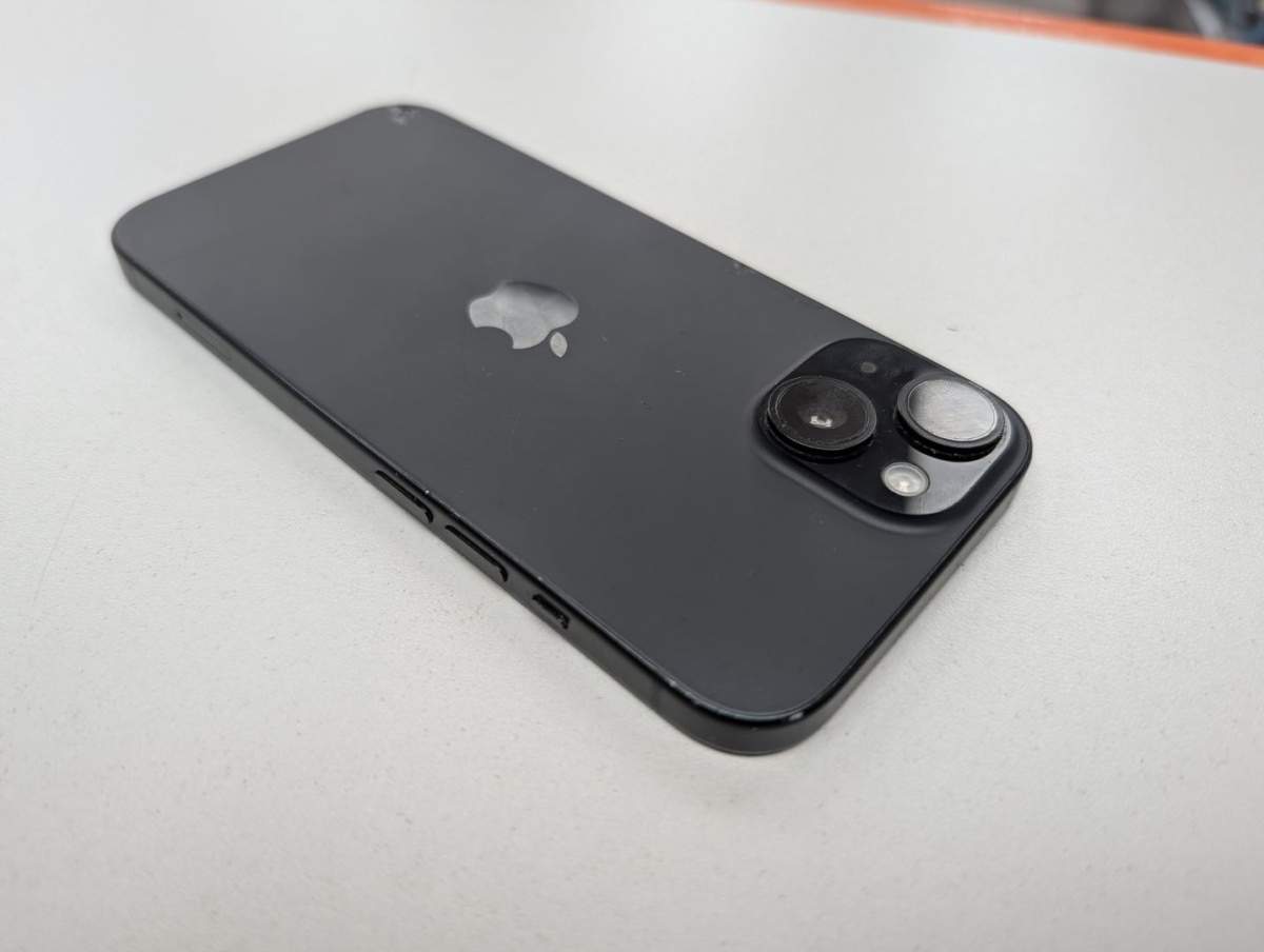 Смартфон Apple Iphone 15 128Gb