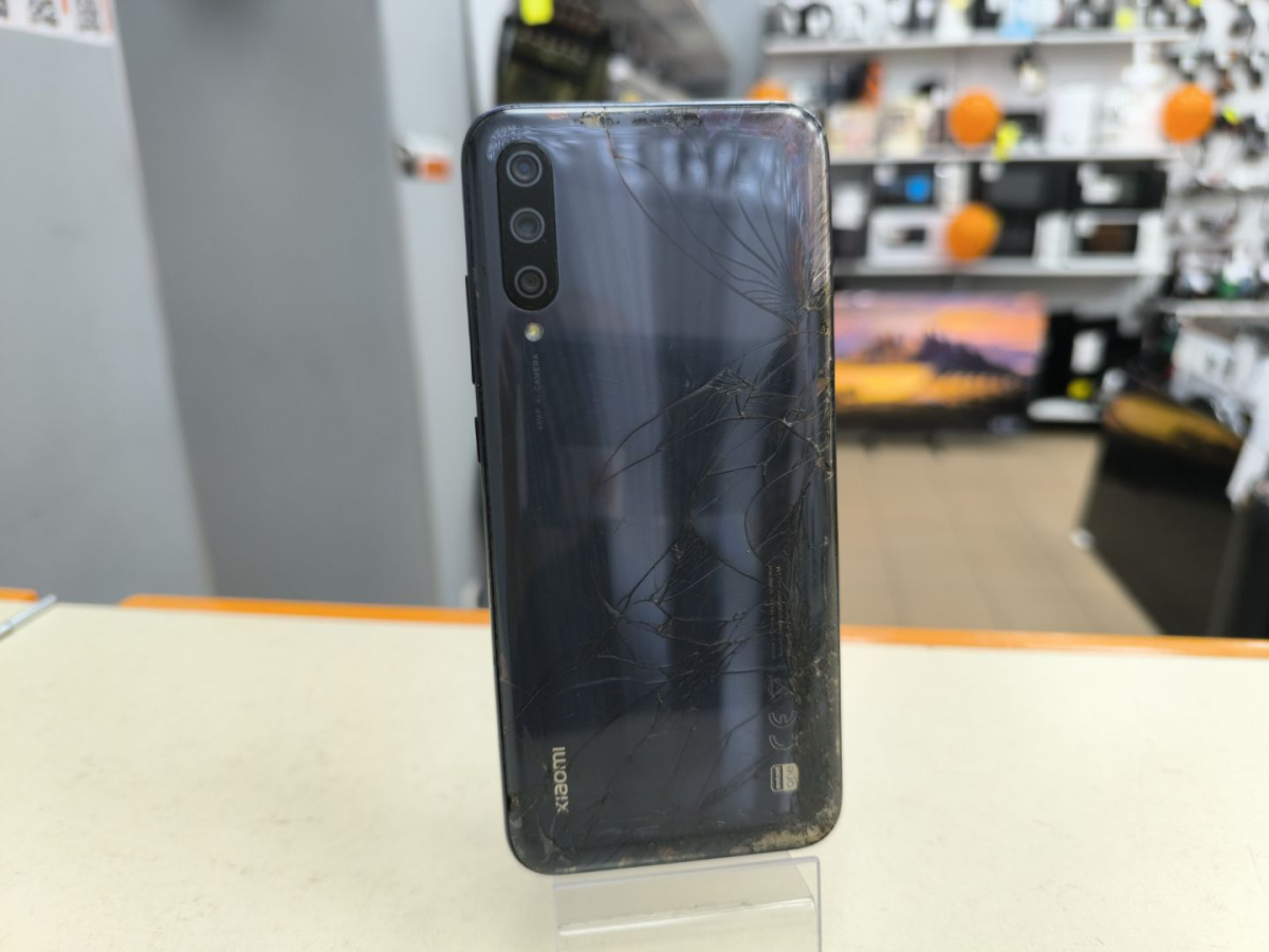 Смартфон Xiaomi Mi A3 4/64