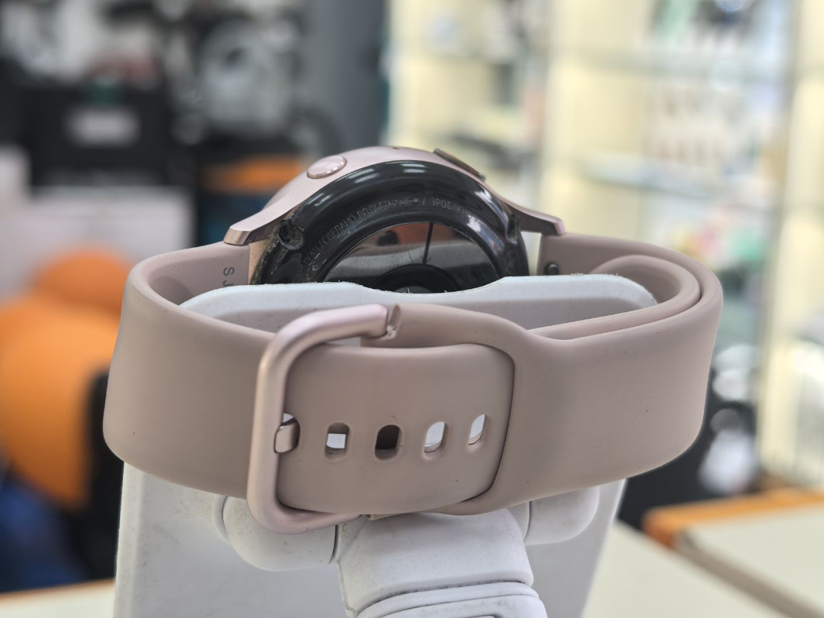 Смарт-часы Samsung Watch Active 2