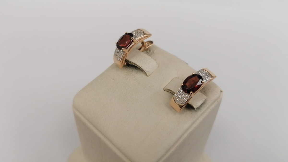 СЕРЬГИ С КАМНЯМИ (Au 585)