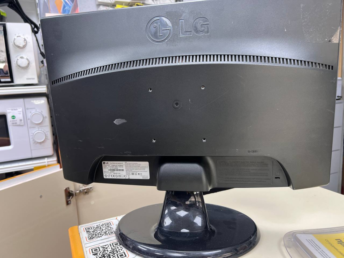 Монитор LG W1943SS;
