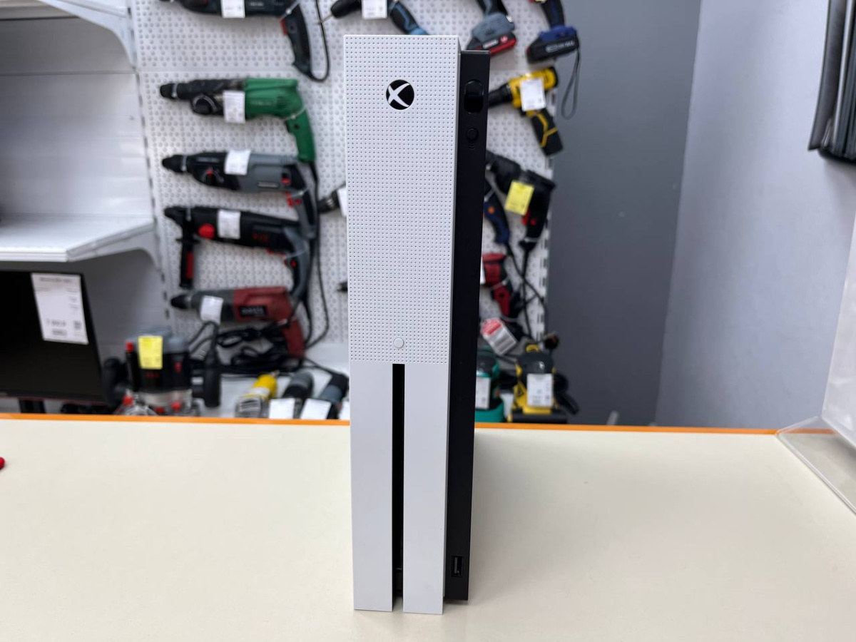 Игровая приставка Xbox One S 500Gb