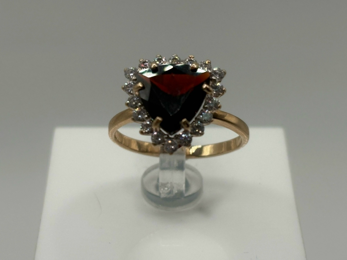 КОЛКМИ585 КОЛЬЦО С КАМНЯМИ (Au 585)