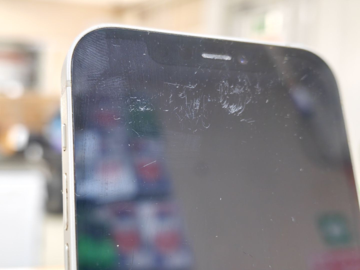 Смартфон Apple iPhone 12 64Gb