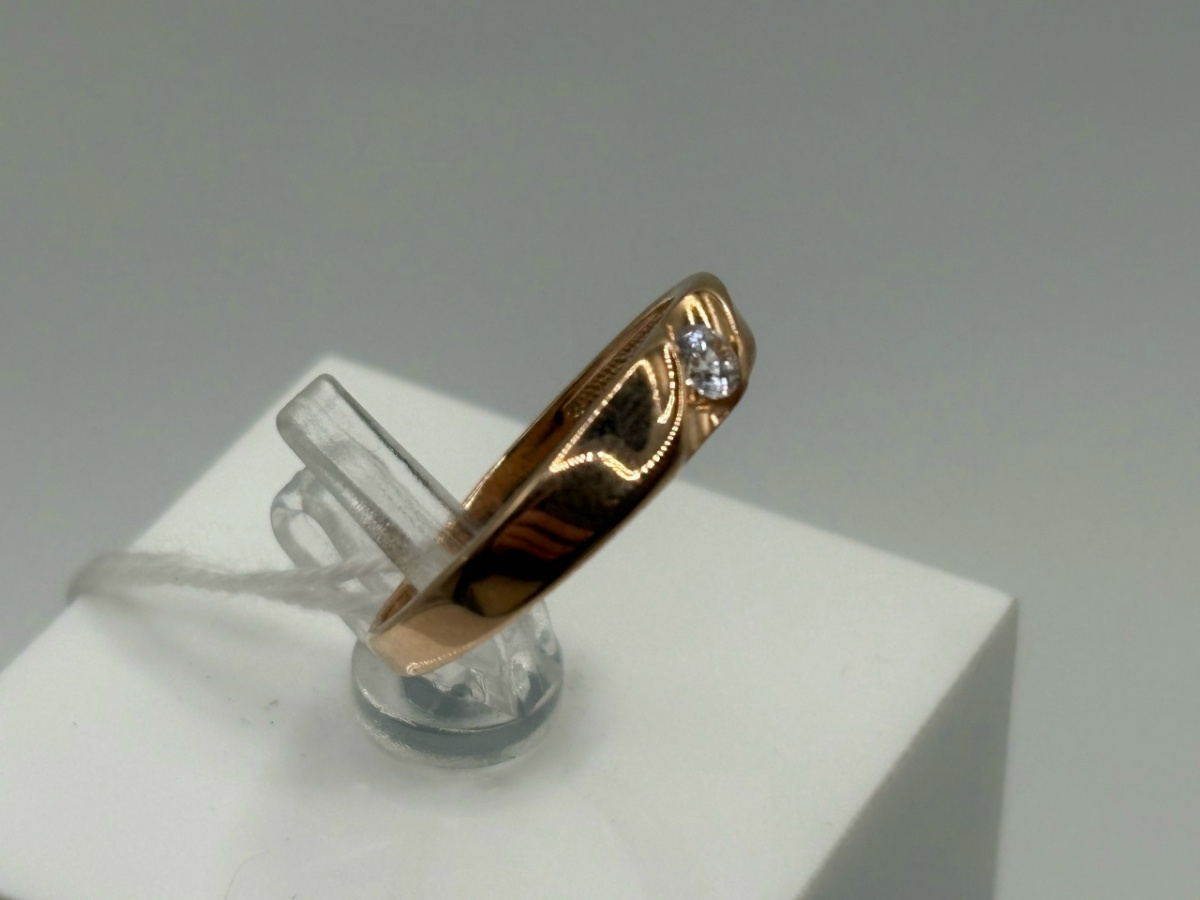 КОЛКМ375 КОЛЬЦО С КАМНЕМ (Au 375)