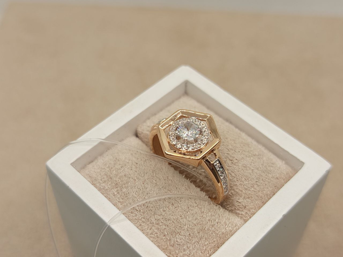 КОЛЬЦО С КАМНЯМИ (Au 585)