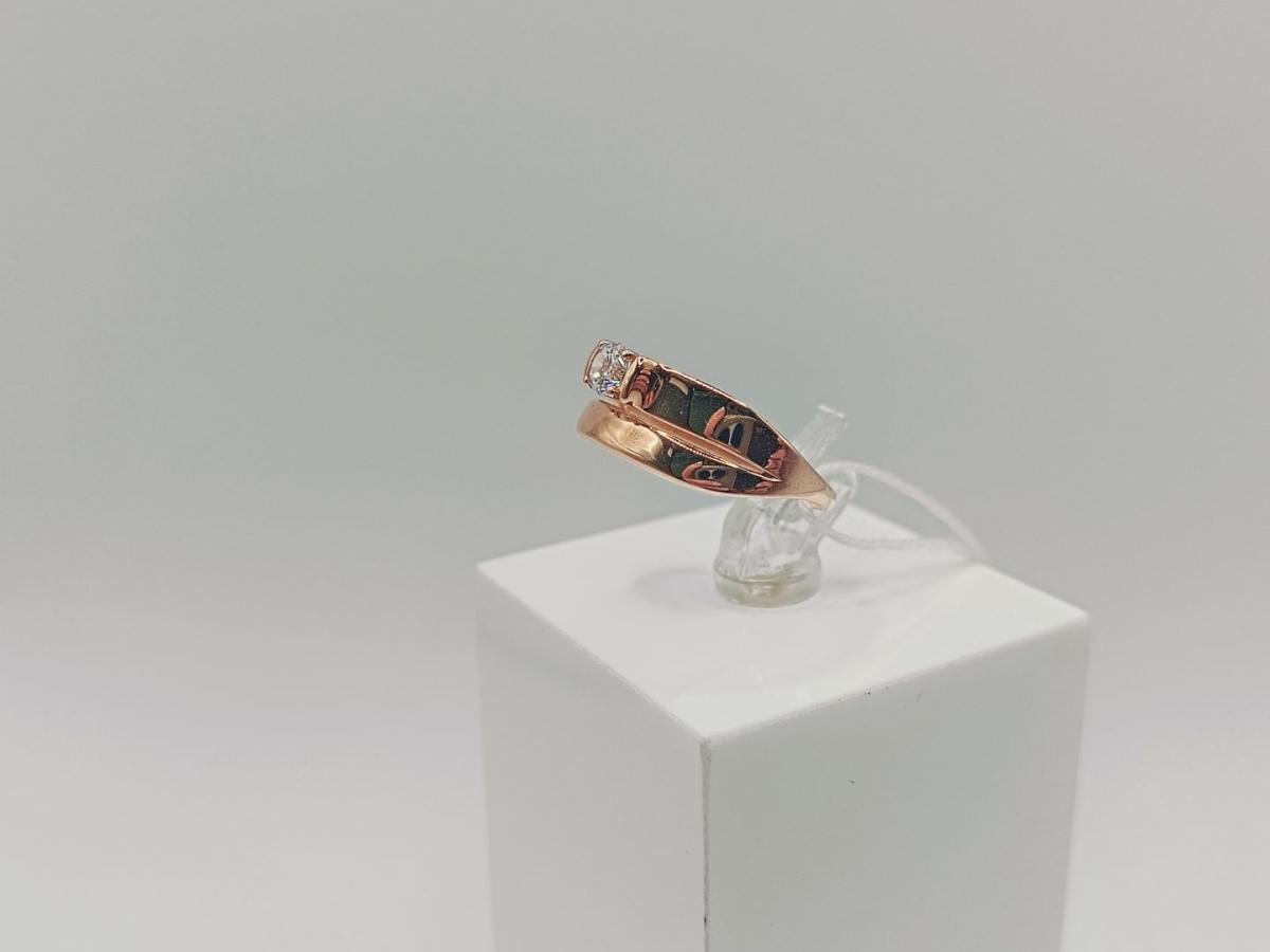 КОЛКМ585 КОЛЬЦО С КАМНЕМ (Au 585)