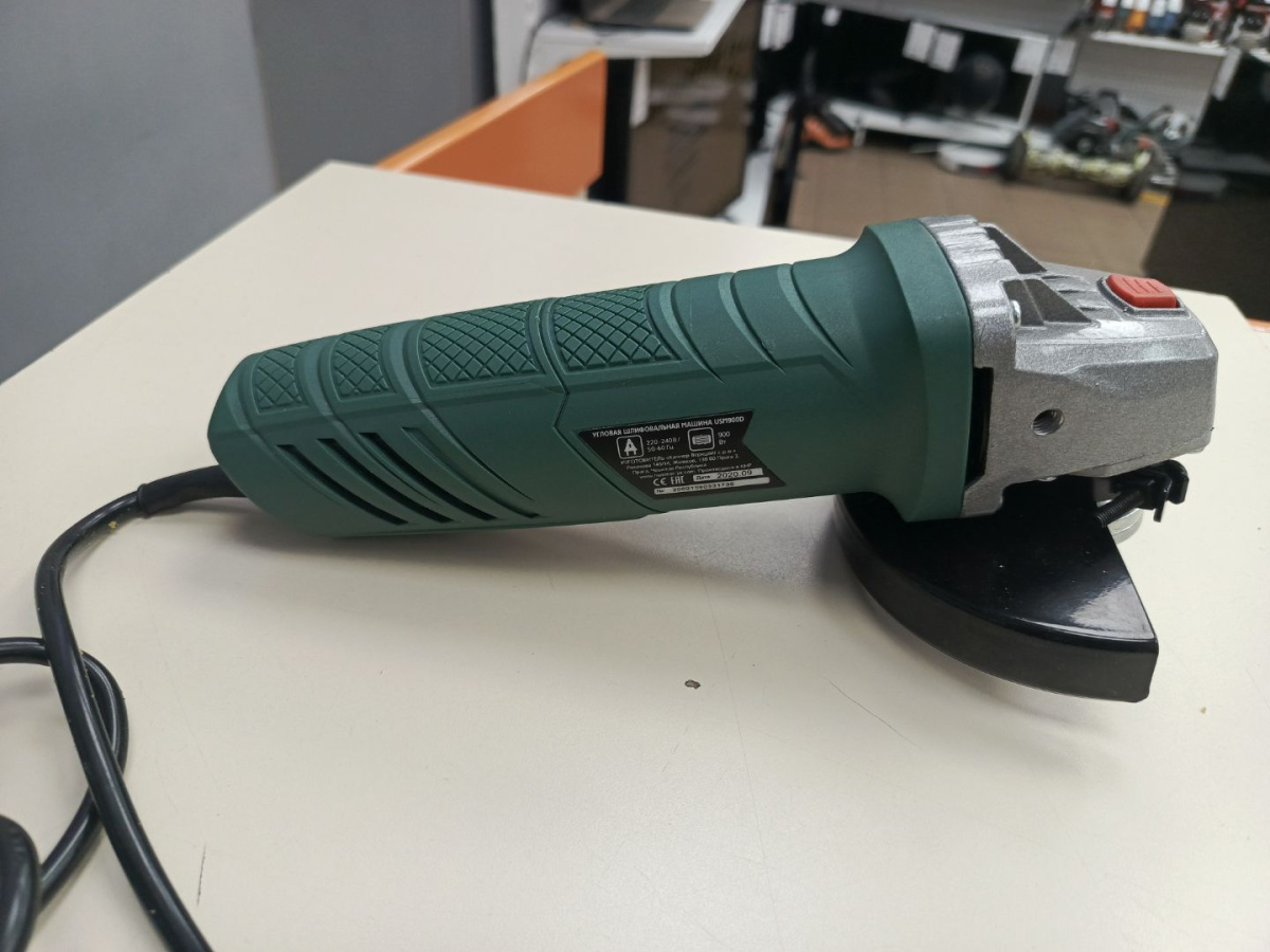 Угловая шлифмашина Hammer USM 900E;