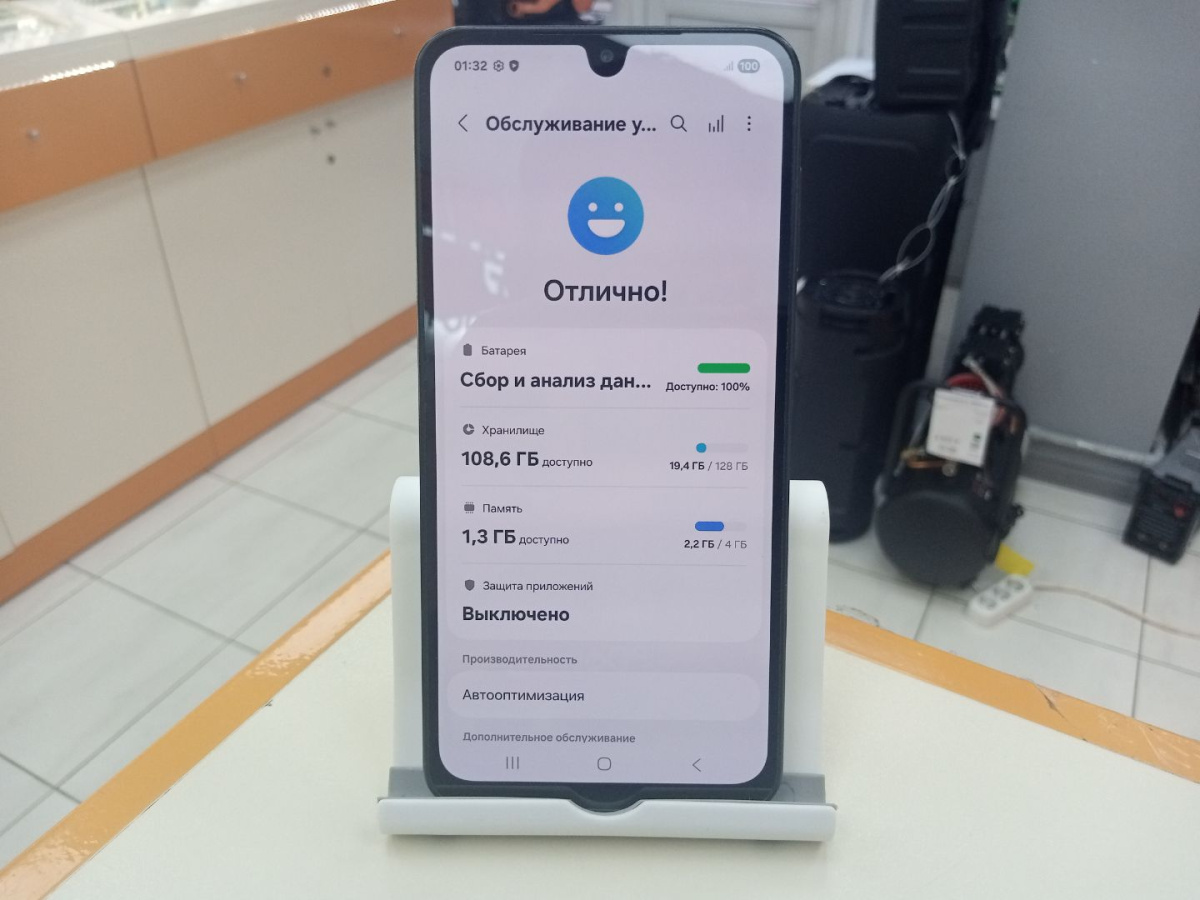 Смартфон Samsung Galaxy A17 4/128